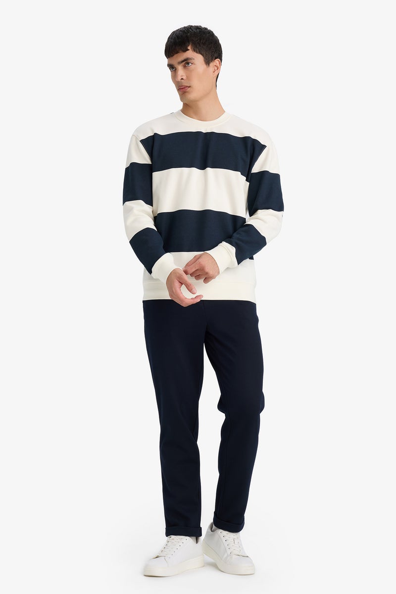 ديفاكتو سويت شيرت مخطط برقبة مستديرة - Image 2